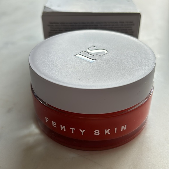 🌺Fenty Skin Cherry Dub Blah to Bright AHA Mask with Salicylic Acid + Vitamin C - Picture 4 of 5
